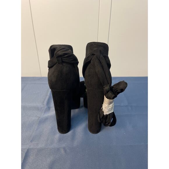 Nasty Gal Lace Up Open Toe Velvet Platform Pumps Color Black Size 8 Pre-Owned - Picture 2 of 16